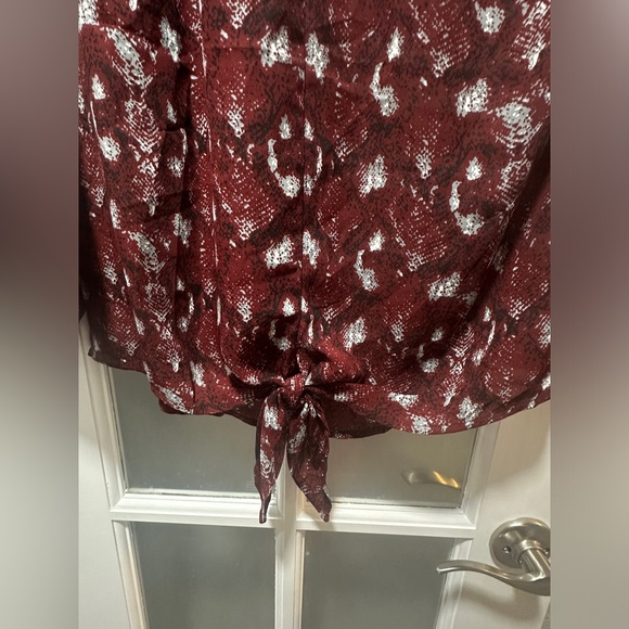 NWOT West Kei Red Front Tie Top - Picture 2 of 4